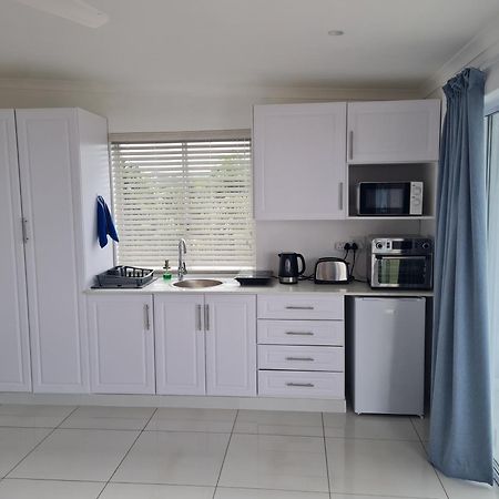 Fairview Guesthouse บัลลิโต ภายนอก รูปภาพ
